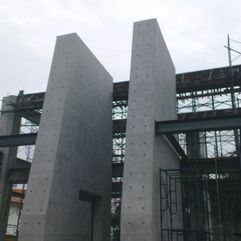 Concrete wall and H-beam